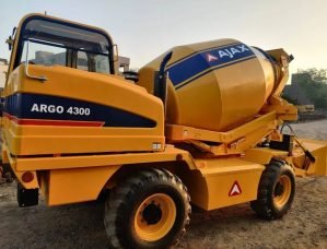 Self Loading Concrete Mixer Machine services